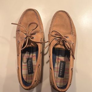 Sperry boat shoes